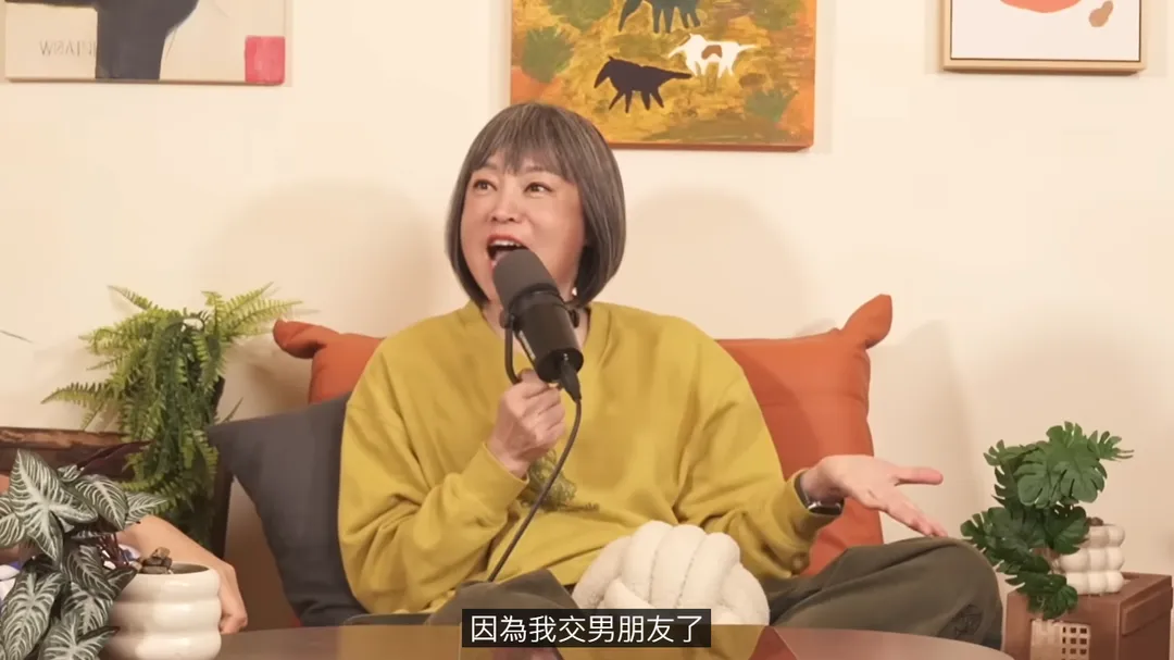范琪斐4月29日在YouTube頻道節目《陪我走一段》透露交了新男友。（圖／翻攝自范琪斐的美國時間YouTube）