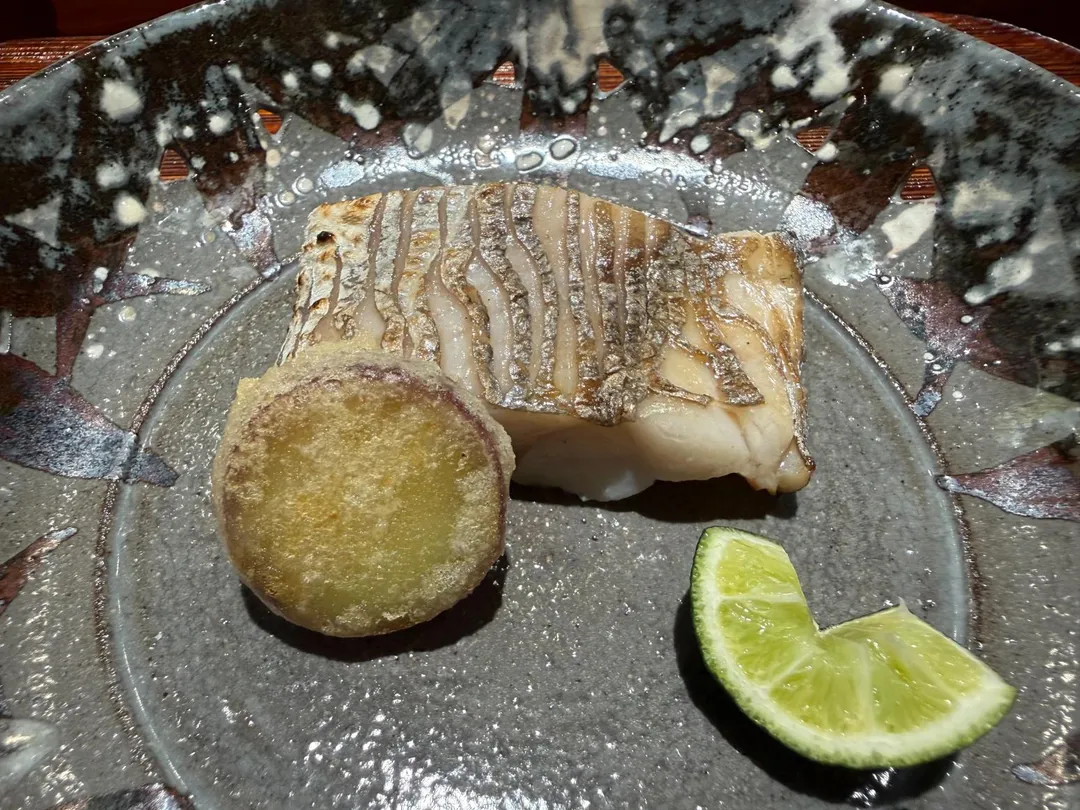 鹽燒太刀魚。（圖／黃宏輝提供）