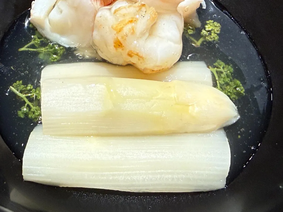 清脆白蘆筍。（圖／黃宏輝提供）