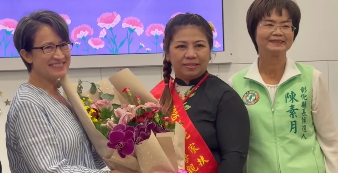 蕭美琴和陳素月出席「彰化家扶自強母親關懷暨母親節活動」。（圖／中天新聞）