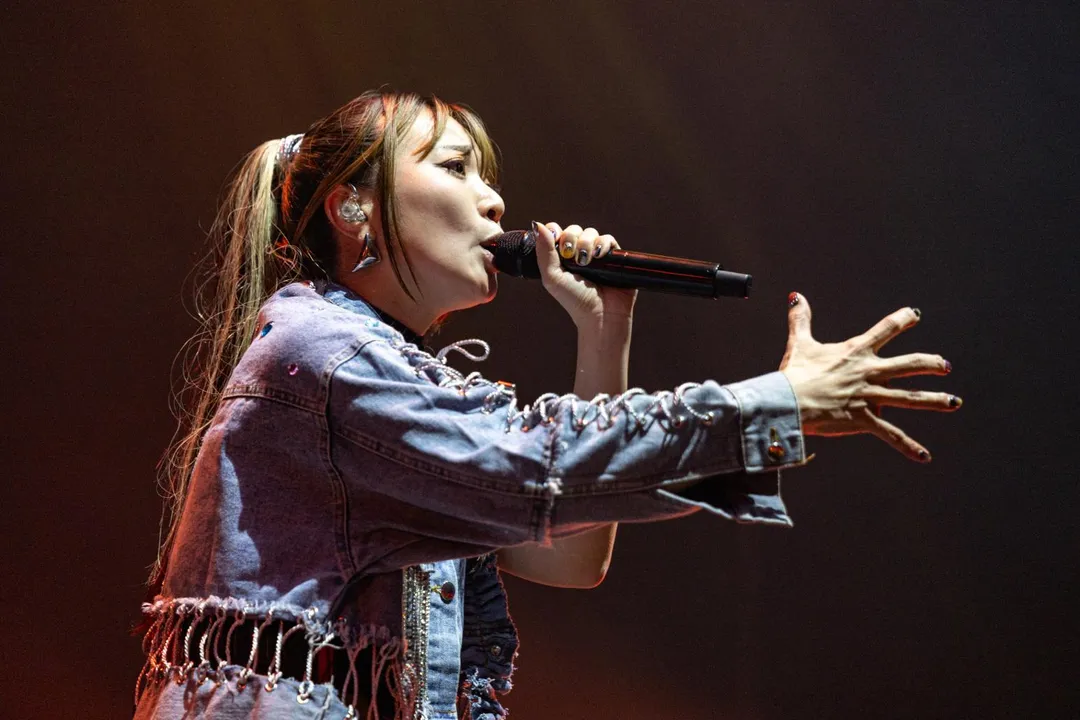 日本歌姬May'n近日帶著出道20週年紀念巡演到台北開唱。(圖/好玩國際文化提供)