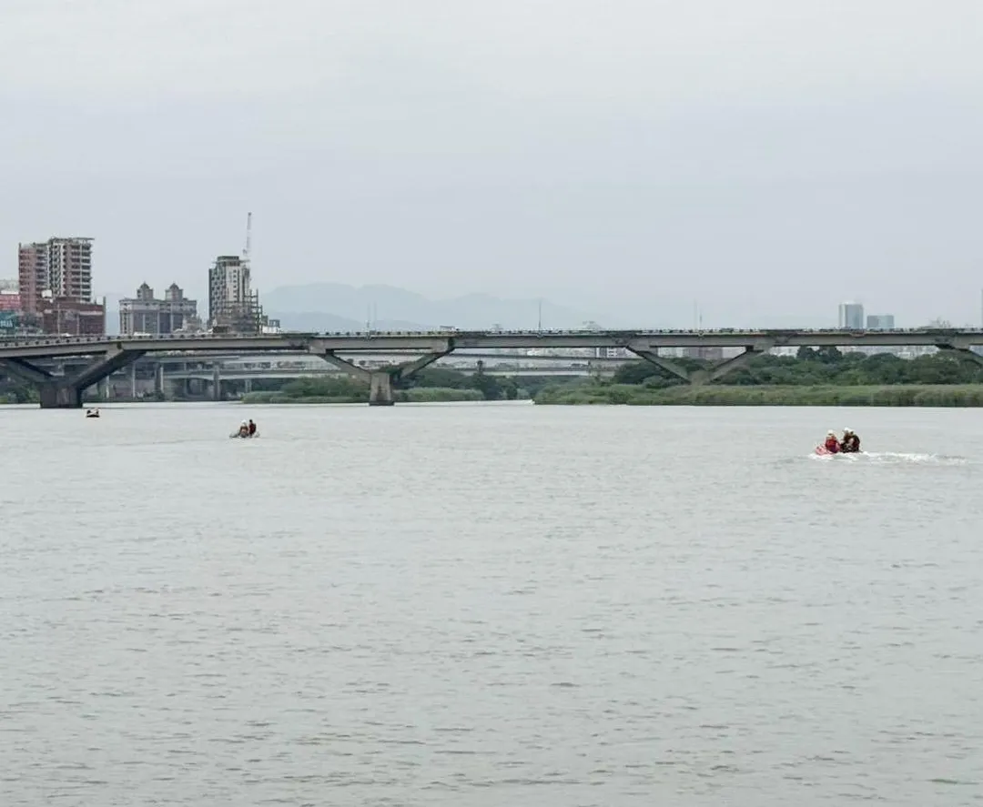 北市消防搜救畫面。（圖／民眾提供）
