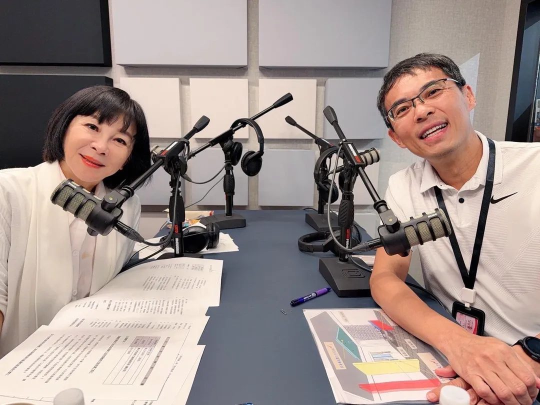 新北市政府工務局副局長蘇志民受邀吳淡如《人生實用商學院》Podcast談室內裝修。（圖／照片提供：新北市政府工務局）