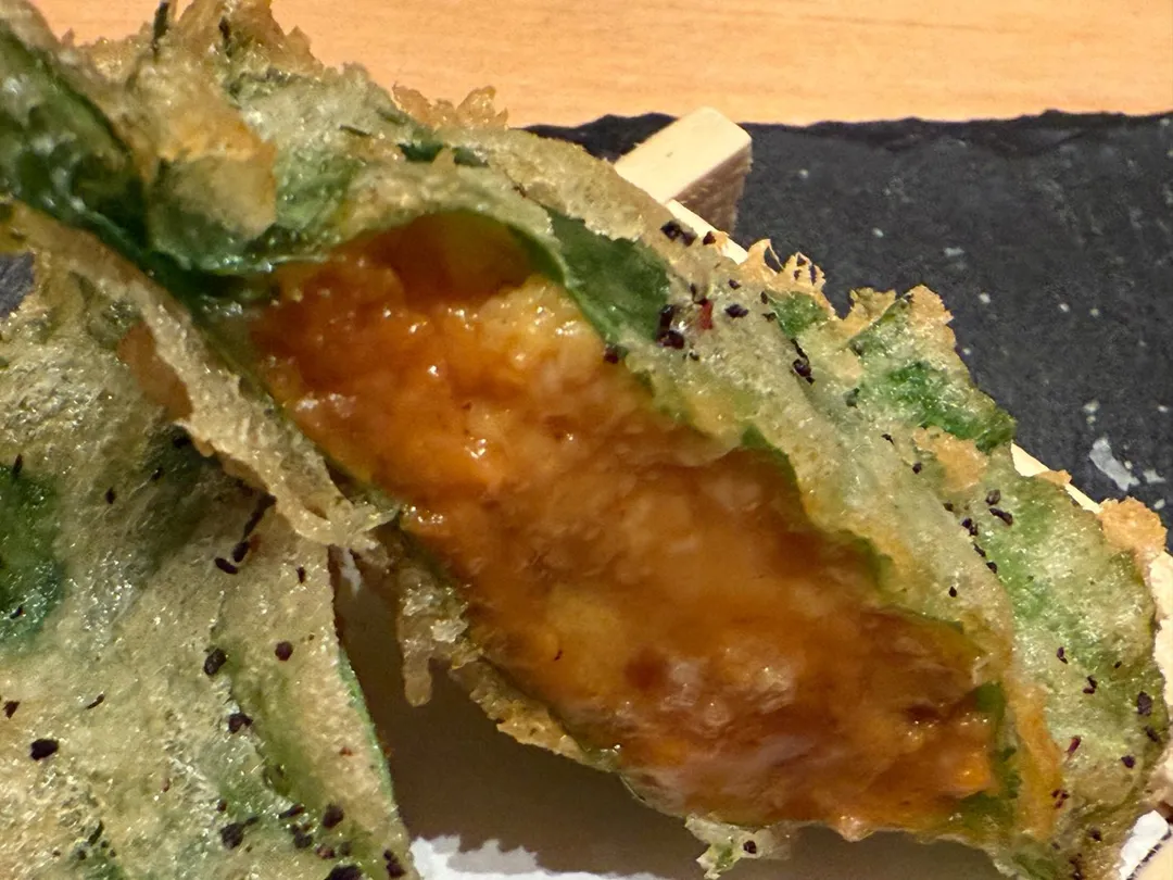滿滿的海膽。（圖／黃宏輝提供）
