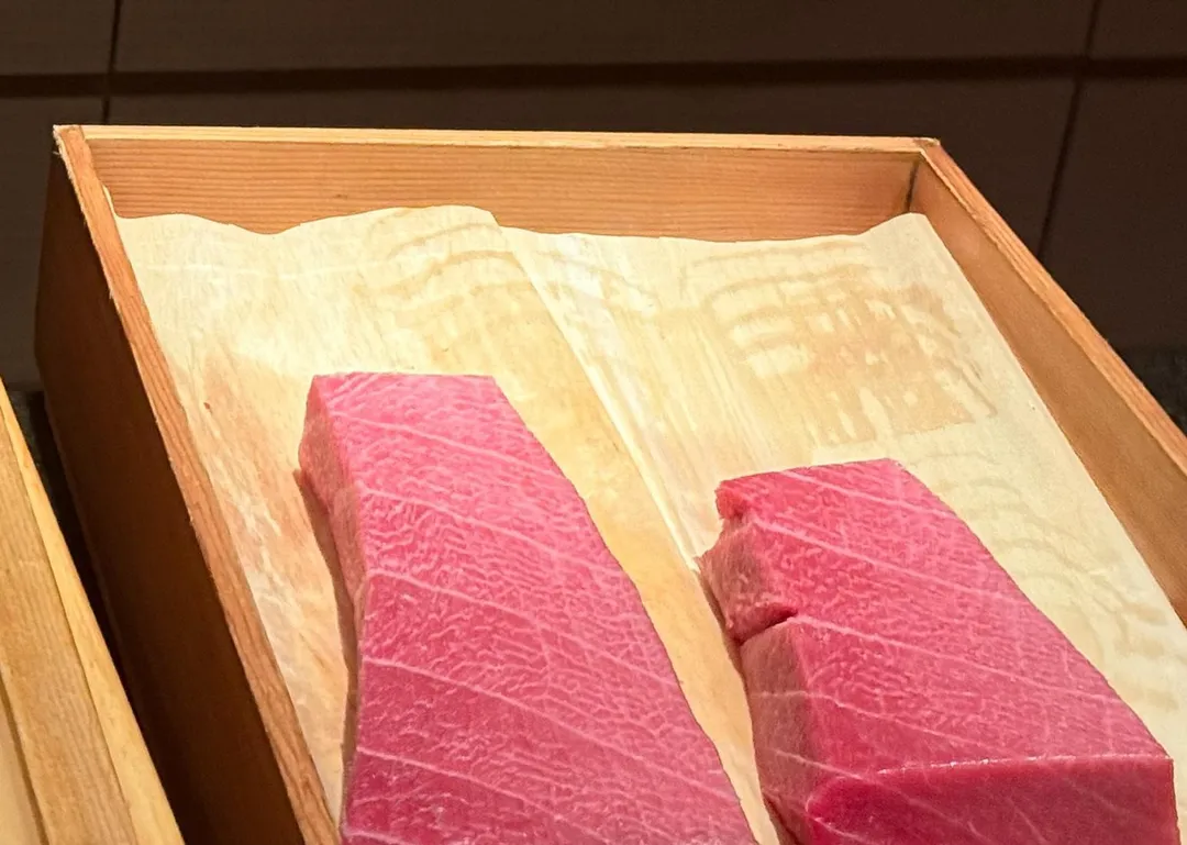 兩塊部份稍異的大腹肉。（圖／黃宏輝提供）