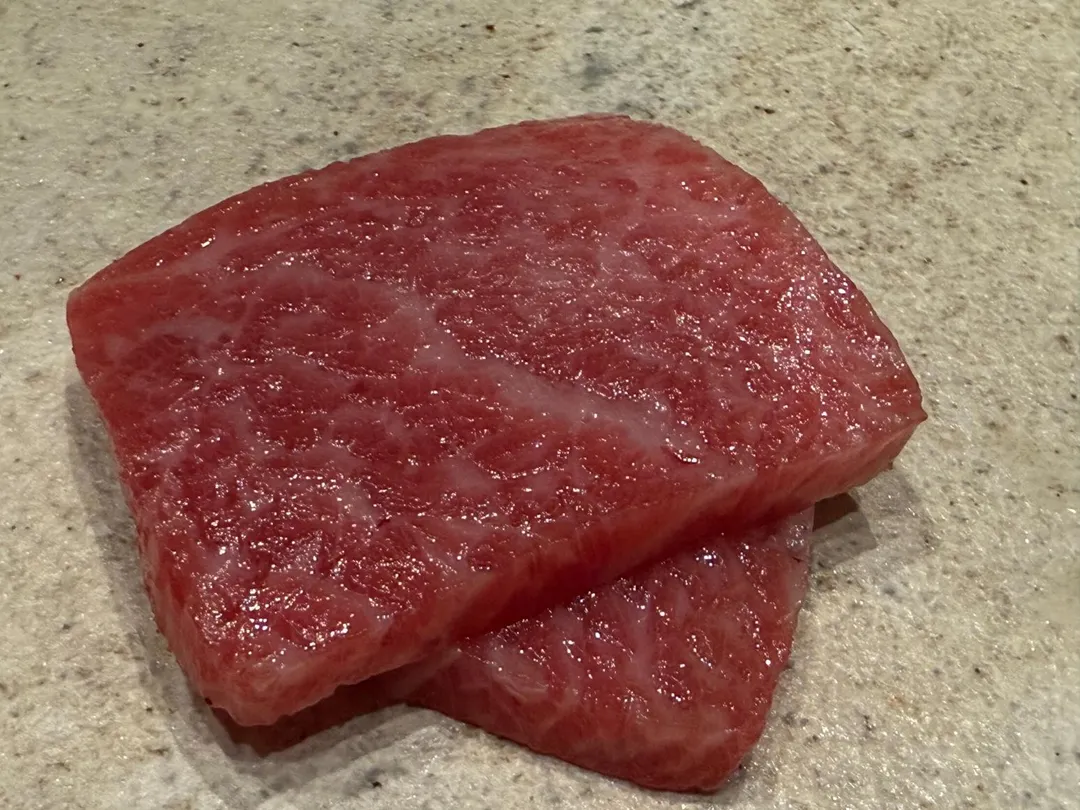 宮崎油津黑鮪大腹。（圖／黃宏輝提供）
