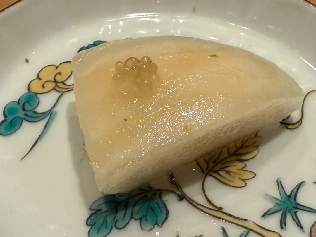 蜜漬水梨清口。（圖／黃宏輝提供）