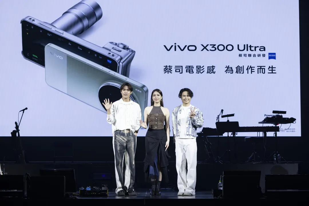 告五人放話金曲得獎要送15支代言手機。（圖／相信音樂 提供）