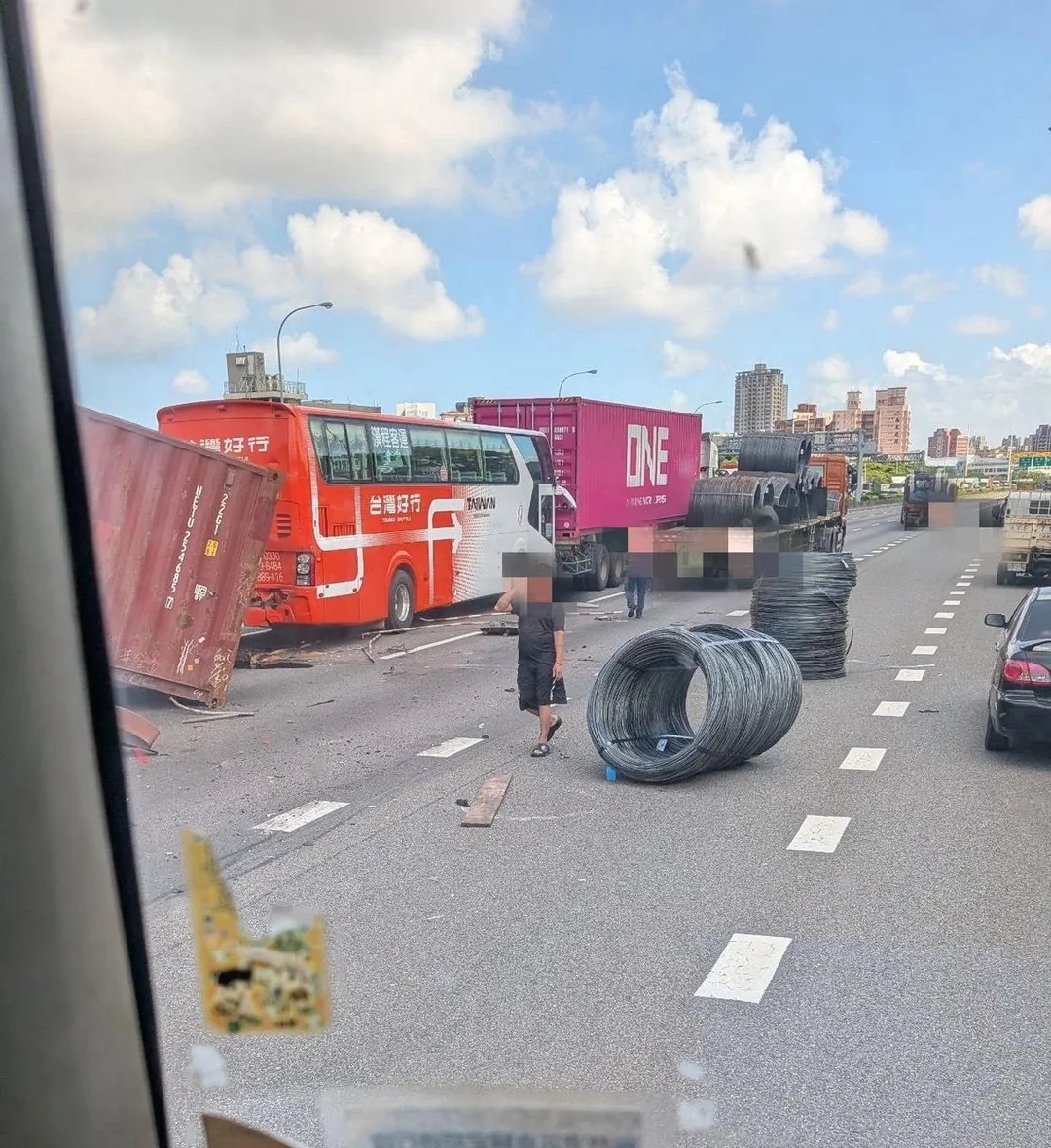 車禍現場。（圖／記者爆料網）