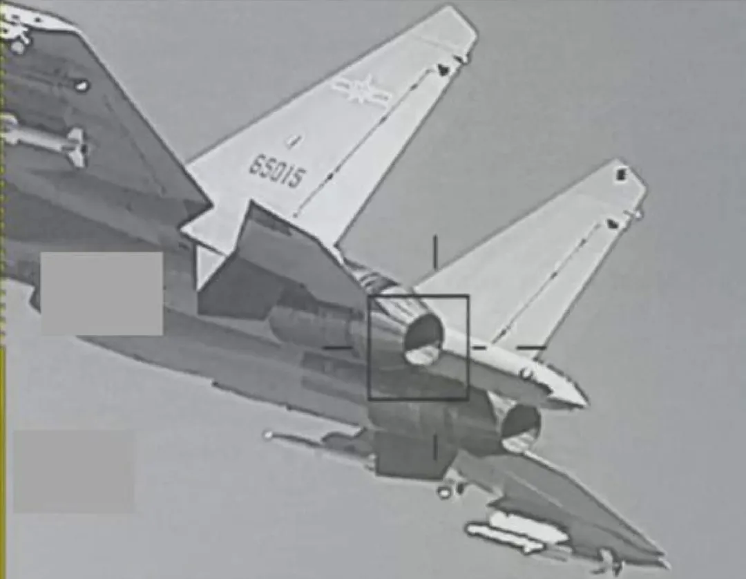 國防部今公布監控共軍殲-16戰機清晰照。（圖／國防部提供）