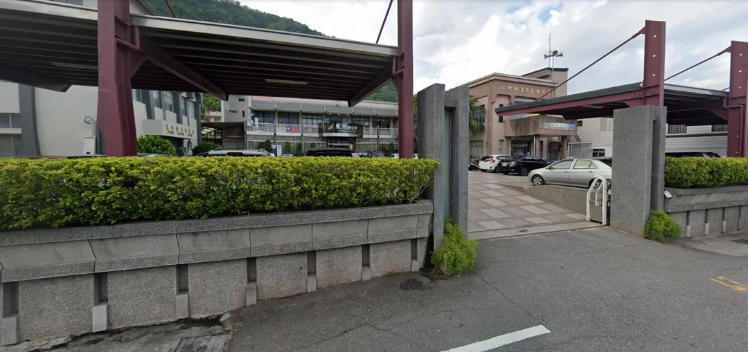 台東縣東河鄉公所為了減輕地方居民的生活開銷負擔,於今年三月間正式提出普發每人新台幣3千元「振興經濟金」的因應方案。(圖/翻攝自Google街景圖)