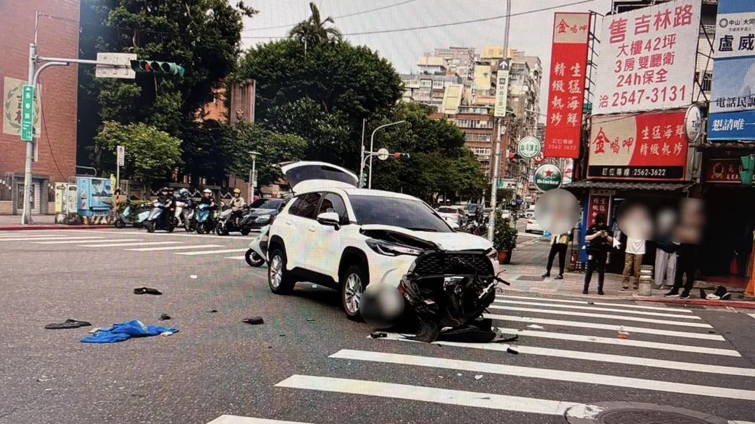 中山區昨日發生一起死亡車禍。(圖/翻攝畫面)