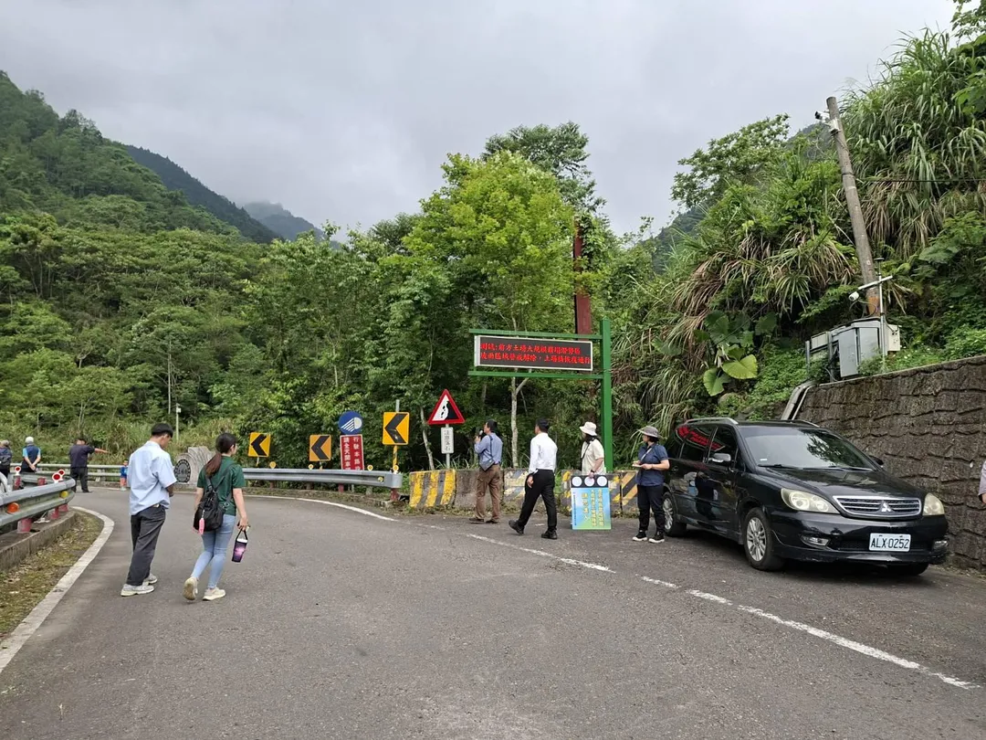 為強化防災韌性，林保署針對大規模崩塌潛勢區進行疏散避難實兵演練。（圖／林業保育署提供）
