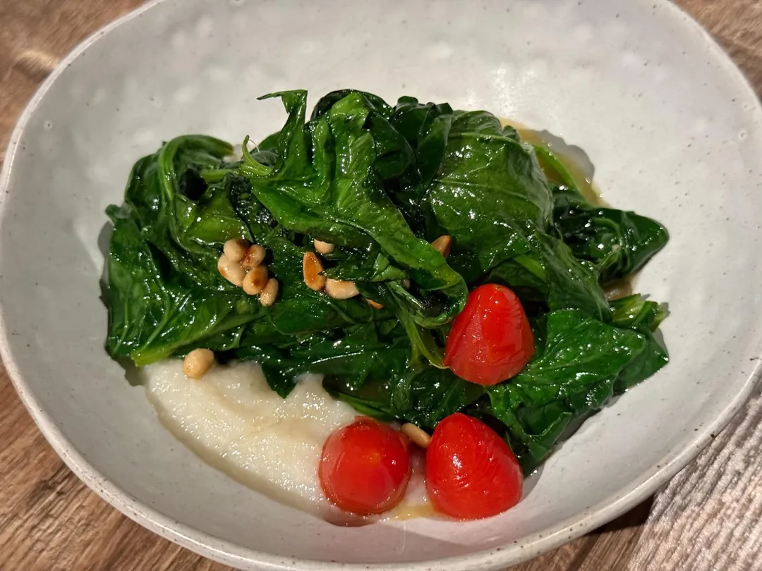 炒高山菠菜菊芋泥。（圖／黃宏輝提供）