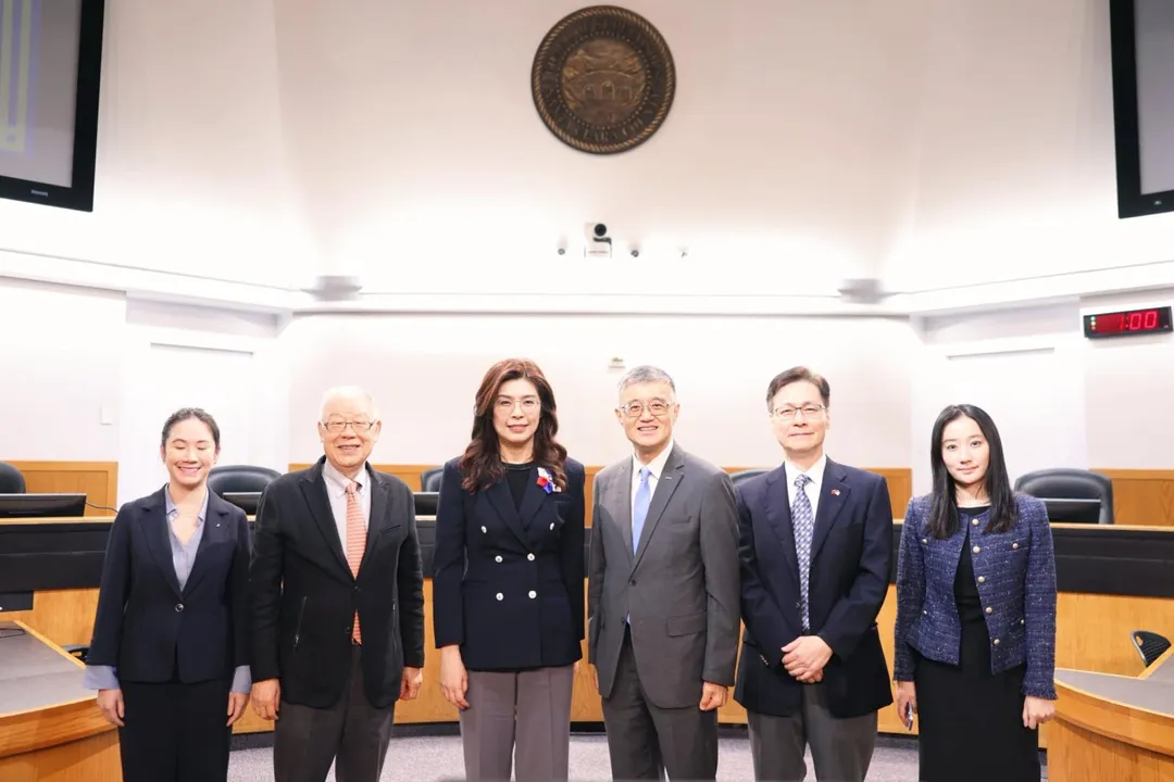鄭麗文到訪矽谷重鎮聖塔克拉拉。(圖/翻攝鄭麗文臉書)