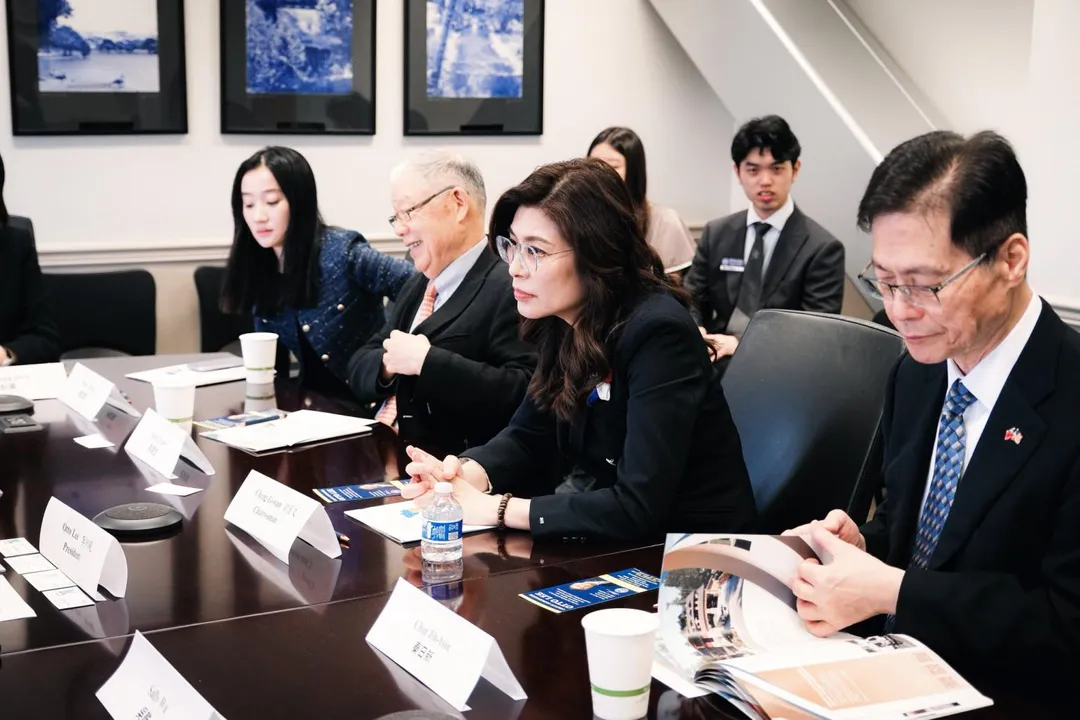 鄭麗文與矽谷政商界菁英僑胞座談。(圖/翻攝鄭麗文臉書)