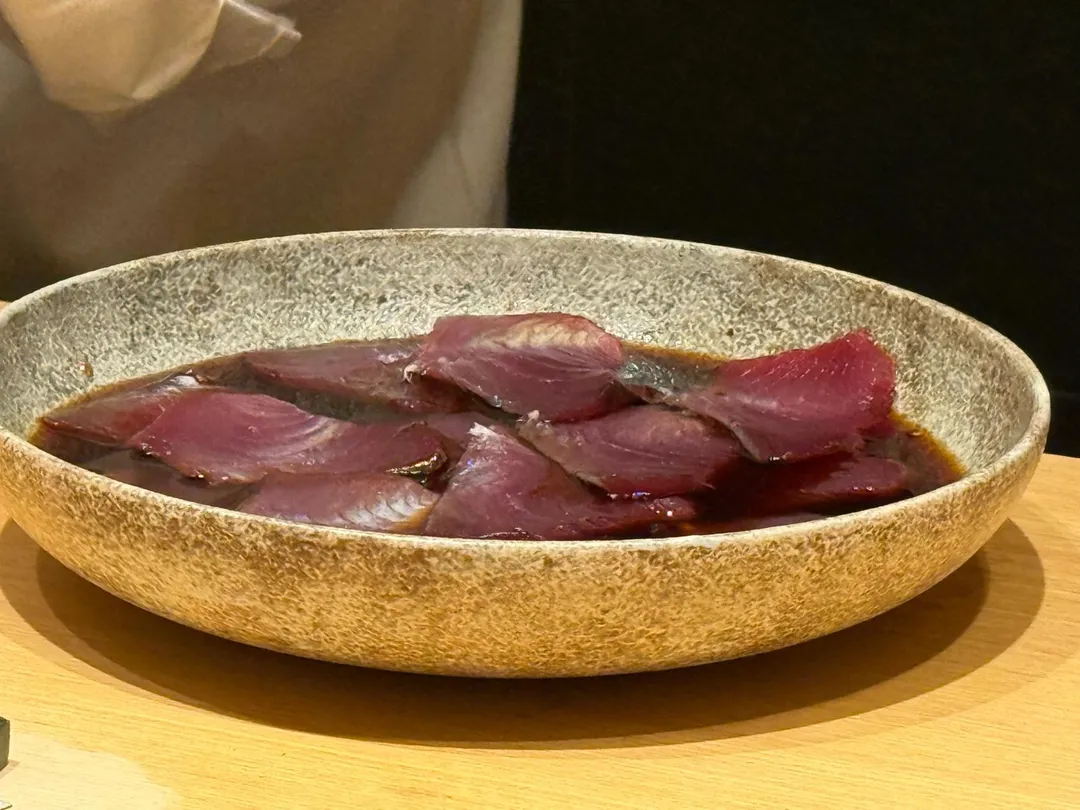 鰹魚醬油漬。（圖／黃宏輝提供）