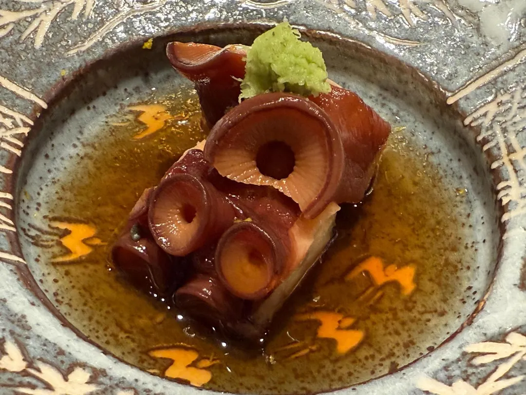 水章魚大小吸盤。（圖／黃宏輝提供）