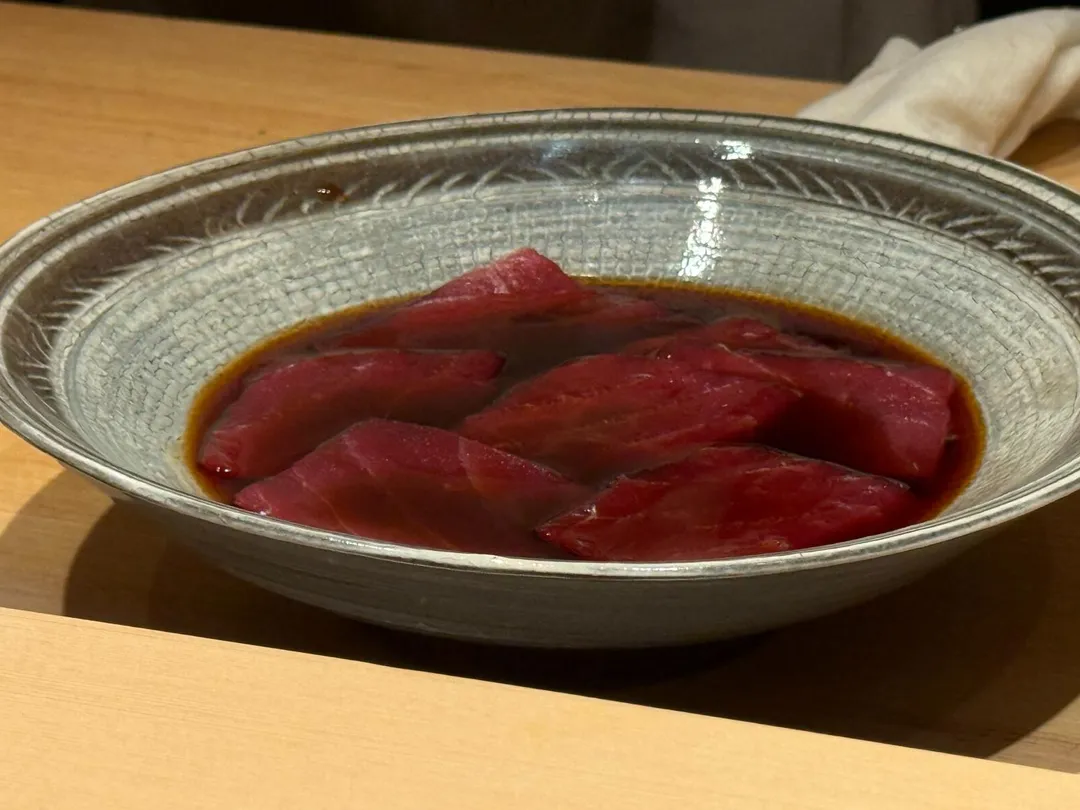 赤身醬油漬。（圖／黃宏輝提供）