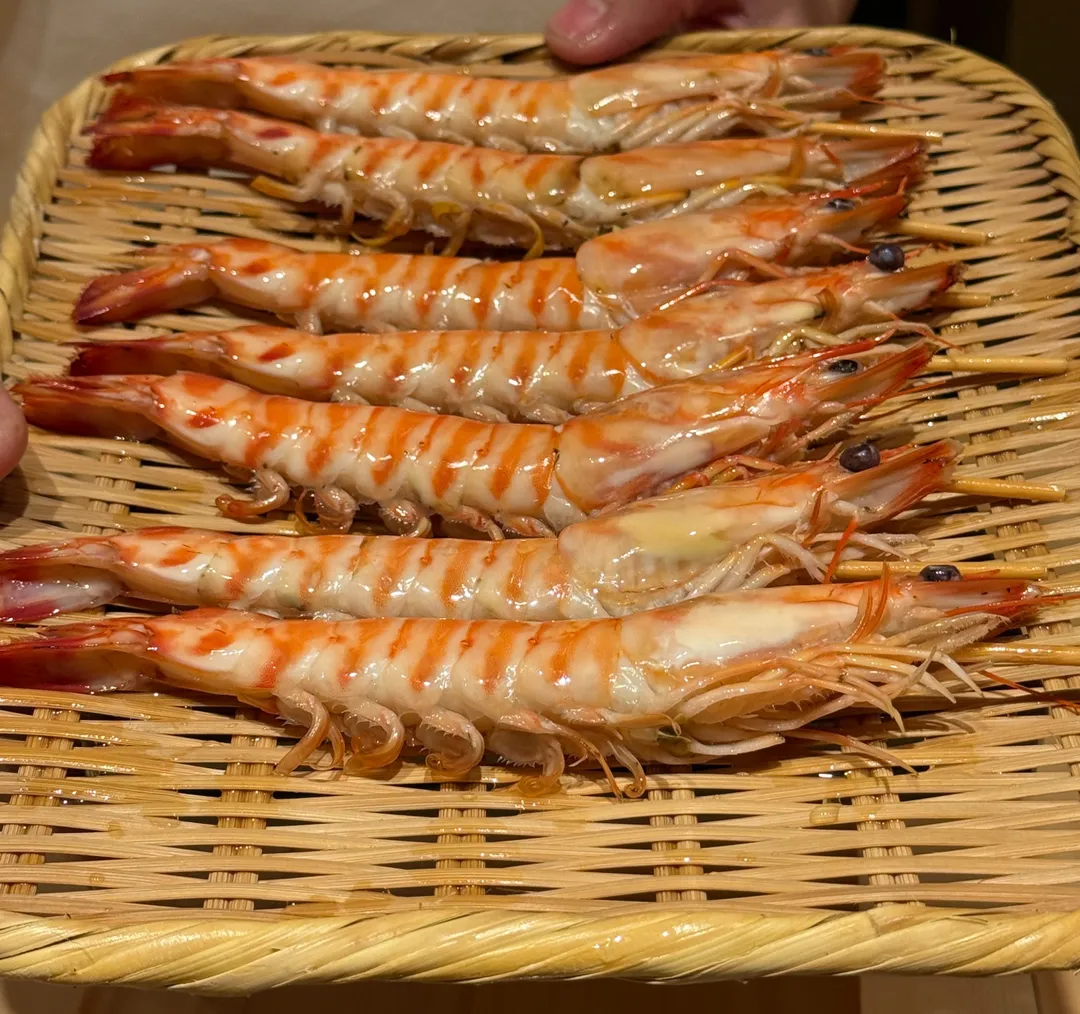 展示大明蝦。（圖／黃宏輝提供）