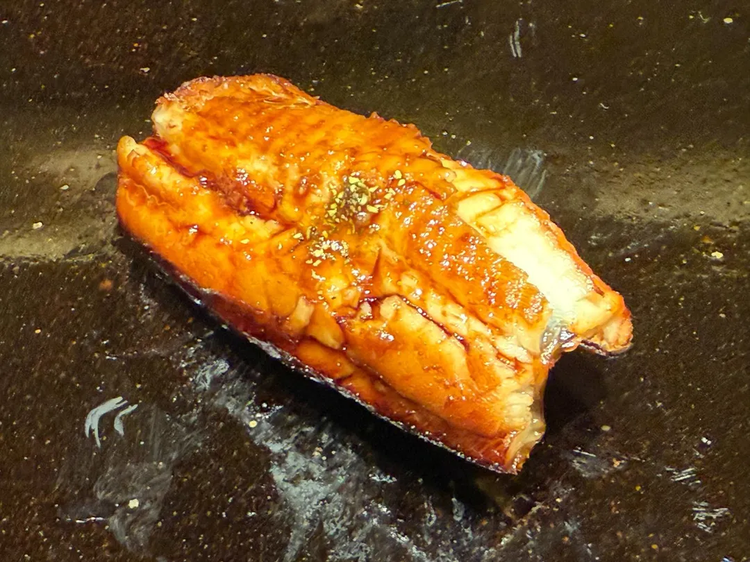 星鰻握壽司。（圖／黃宏輝提供）