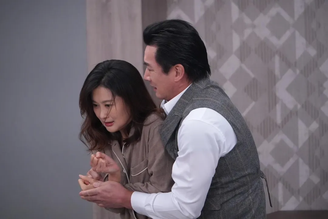 陳珮騏與伊正有多場對手戲。（圖／三立提供）