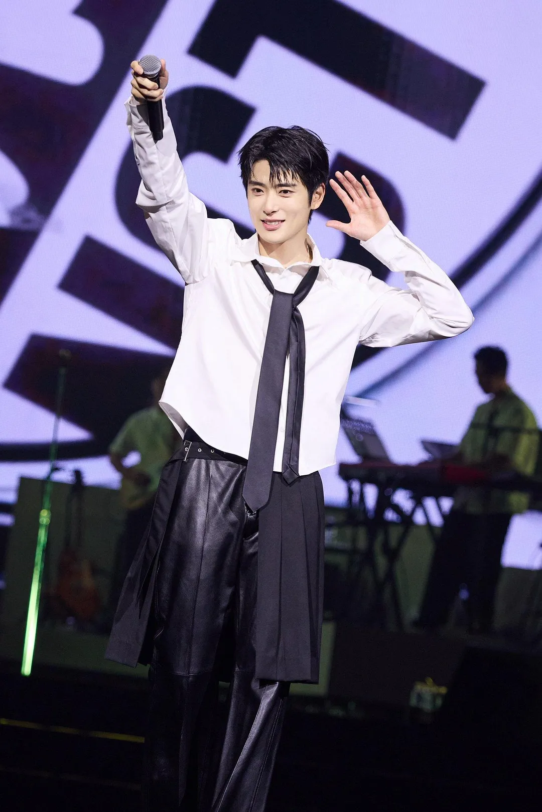 NCT成員JAEHYUN退伍後正式回歸舞台，於周末一連兩天在首爾開唱。(圖 / SM ENTERTAINMENT)