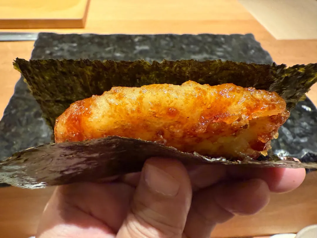 比目魚仙貝燒手捲。(圖/黃宏輝提供)