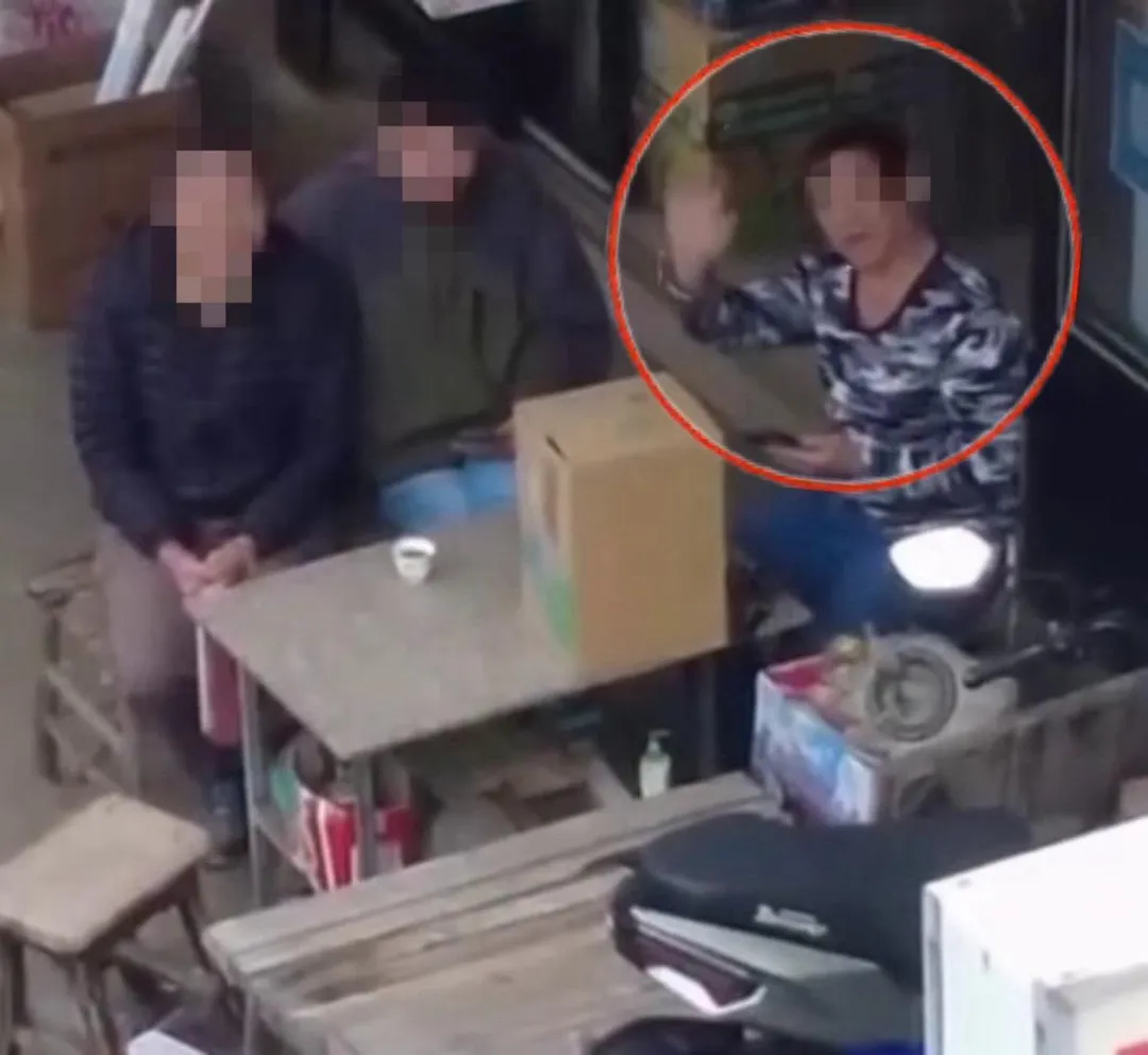 吳老闆事發當日白天被空拍機拍下的身影,意外成為他生前最後影像。(圖/翻攝畫面)