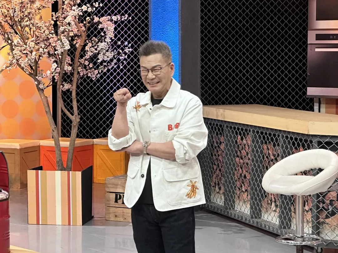 沈玉琳坦言菸癮難戒,目前已將量降低為一天抽三根。(圖/記者 伍映澄 攝)