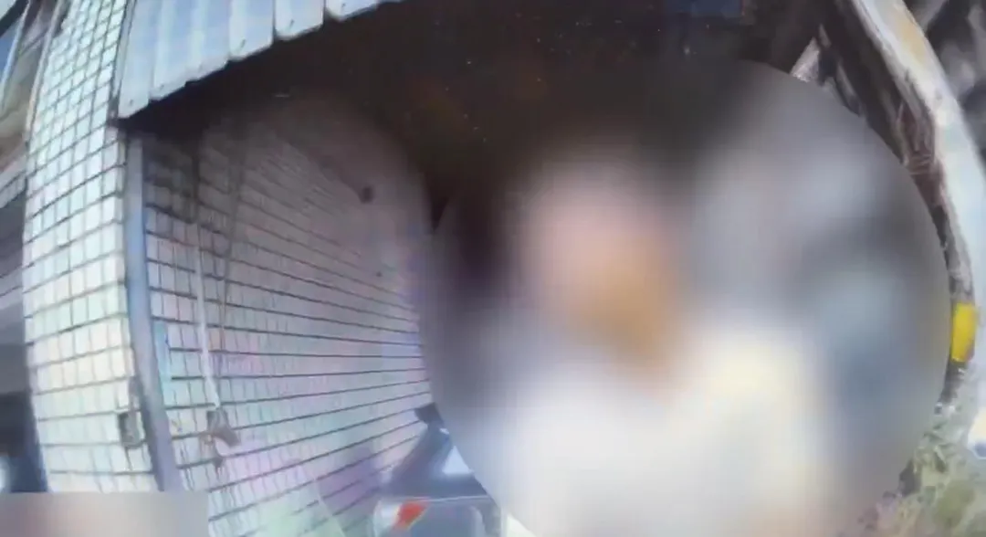 男子毒駕逆向遭警方攔查逮獲。（圖／翻攝畫面）