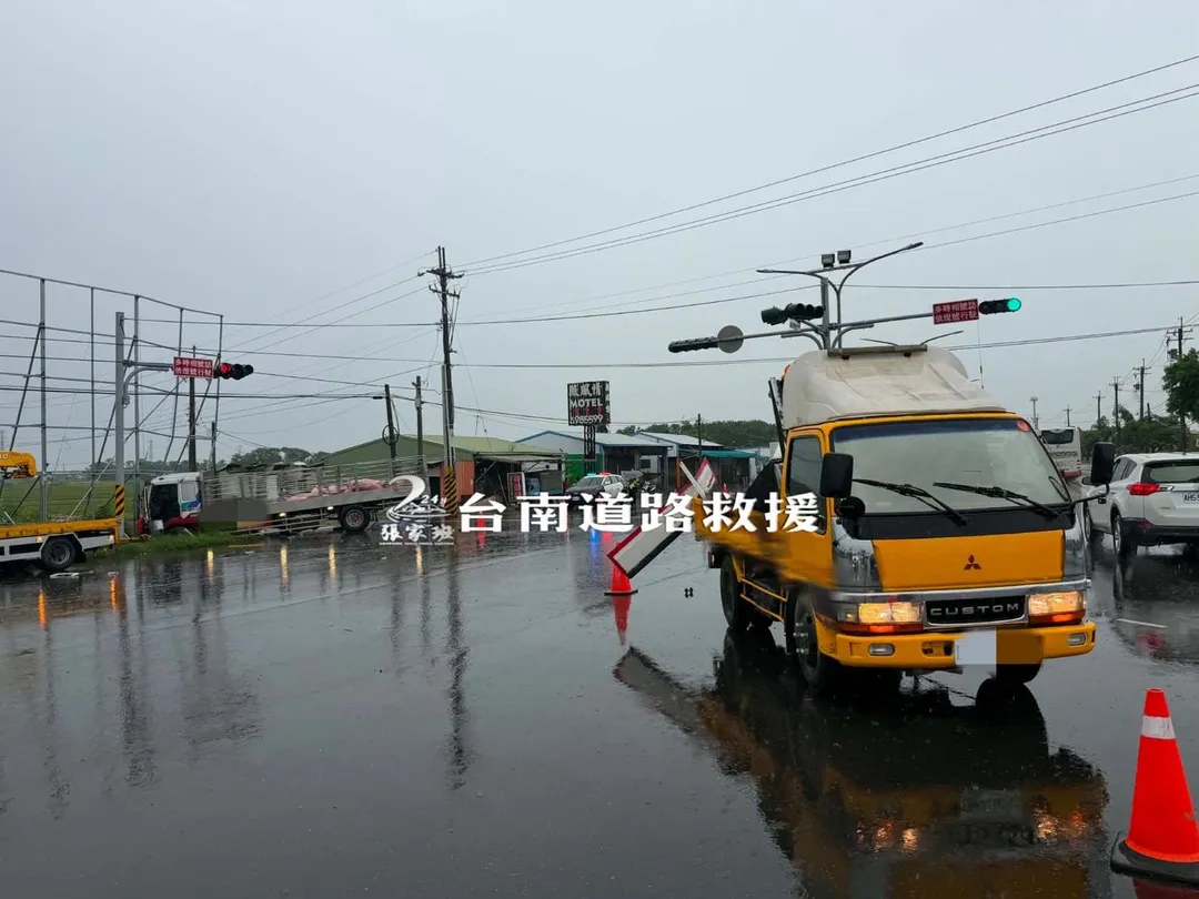 車禍現場。（圖／台南道路救援張家班提供）