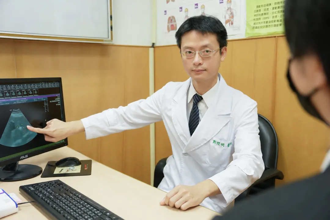 鄭煜明醫師看診示意照。（圖／台北慈濟醫院）