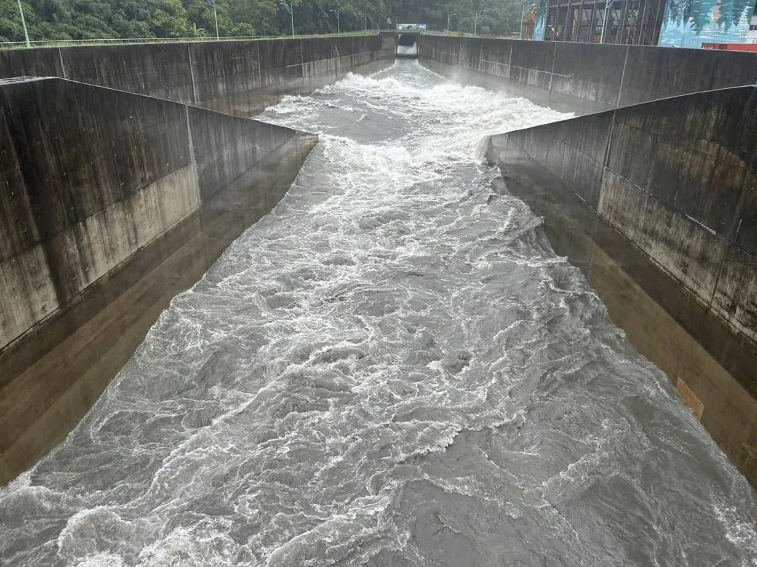 阿姆坪防淤隧道隧道口。（圖／水利署北區水資源分署提供）