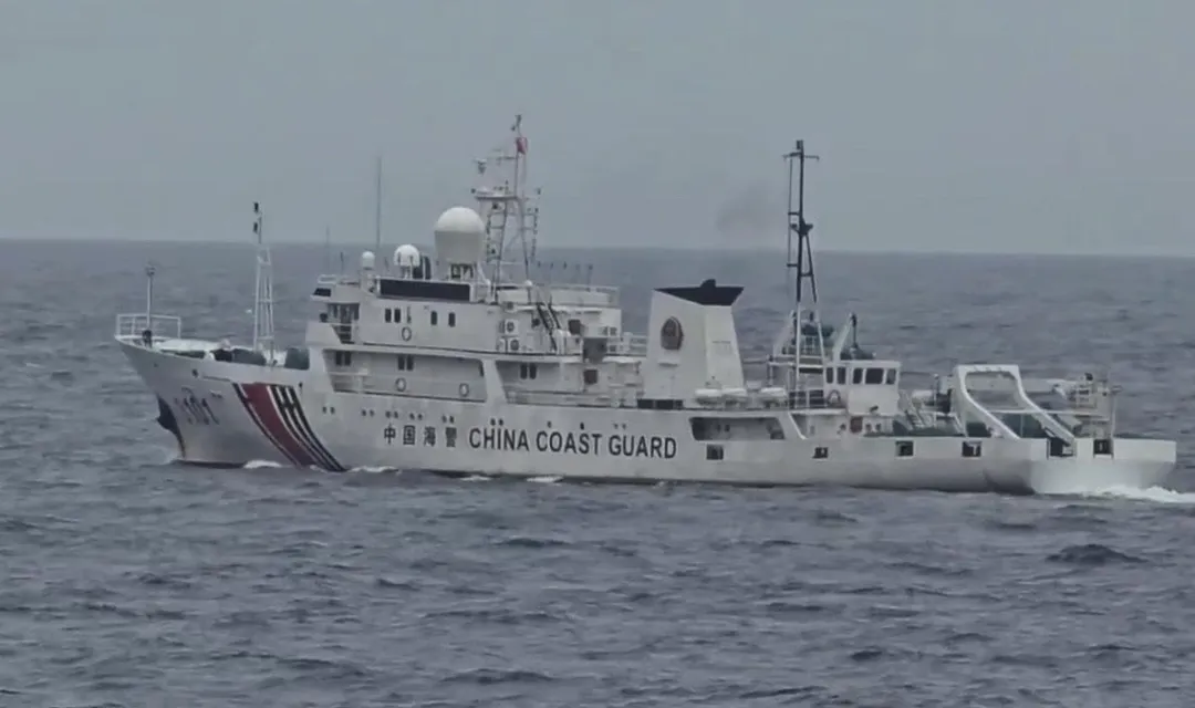 侵擾東沙海域的大陸3101號海警船。(圖/海巡署)