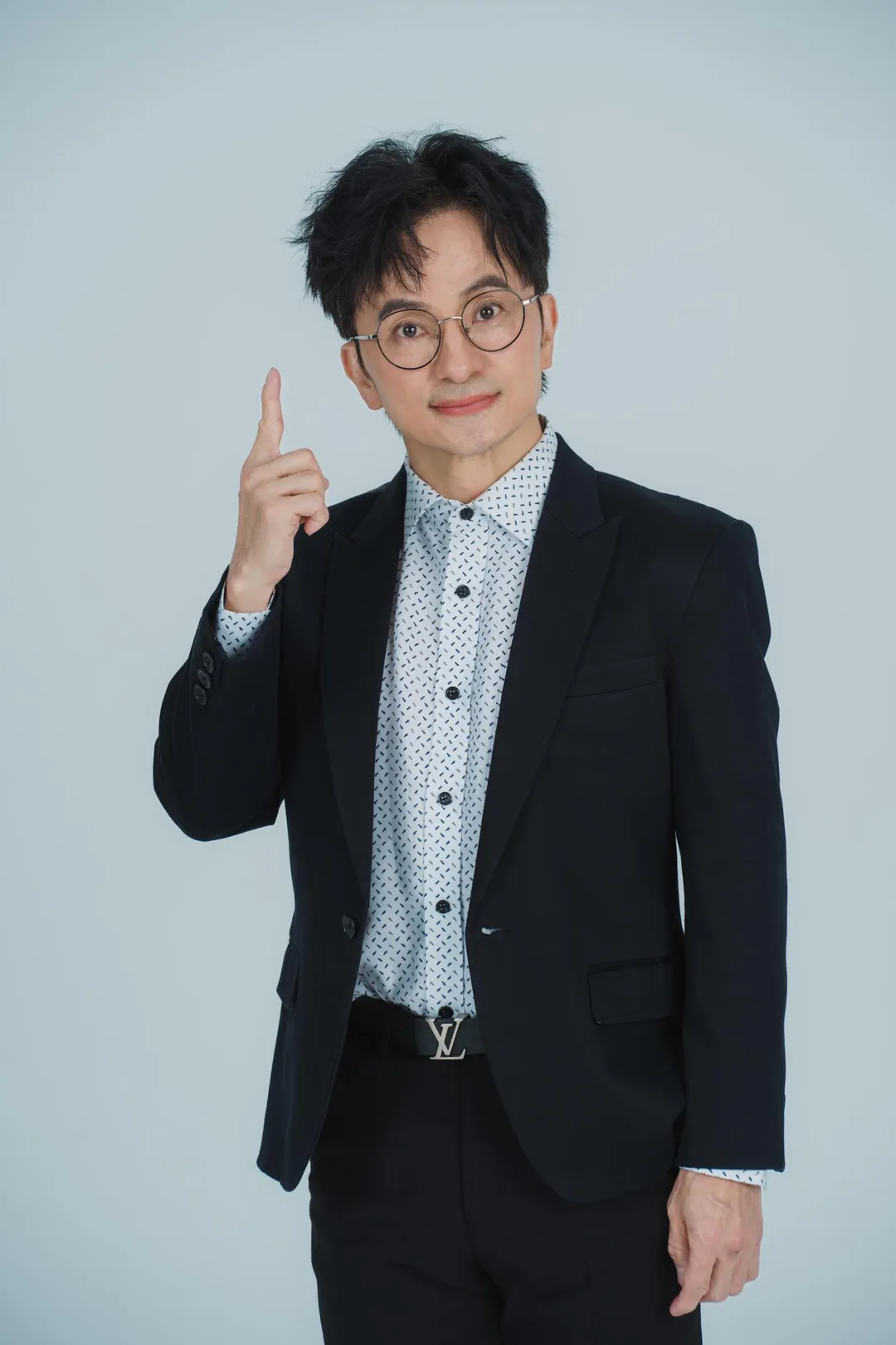 唐從聖這回在舞台劇《英雄所賤略同》中身兼編劇、導演與演員。（圖／英雄會文創 提供）