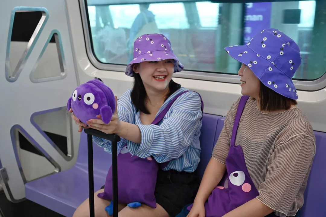 鶇鶇系列商品為旅程增添療癒與趣味。(圖/桃園捷運提供)