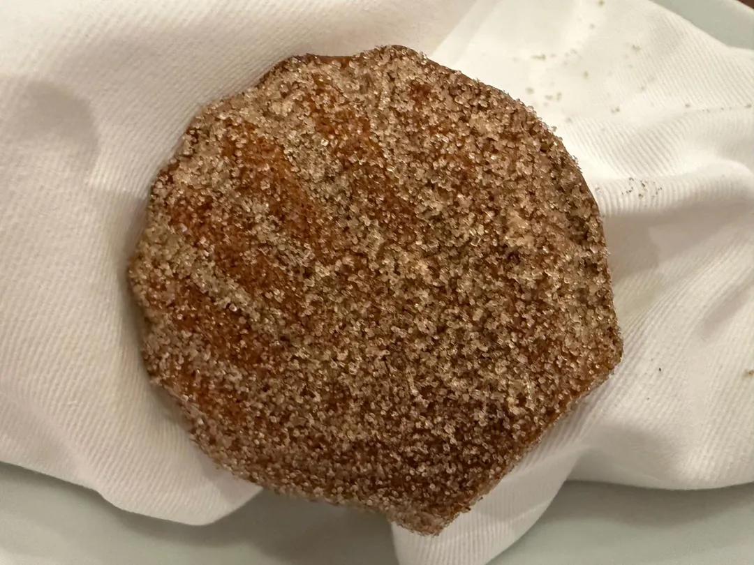 牛肝菌瑪德蓮。（圖／黃宏輝提供）