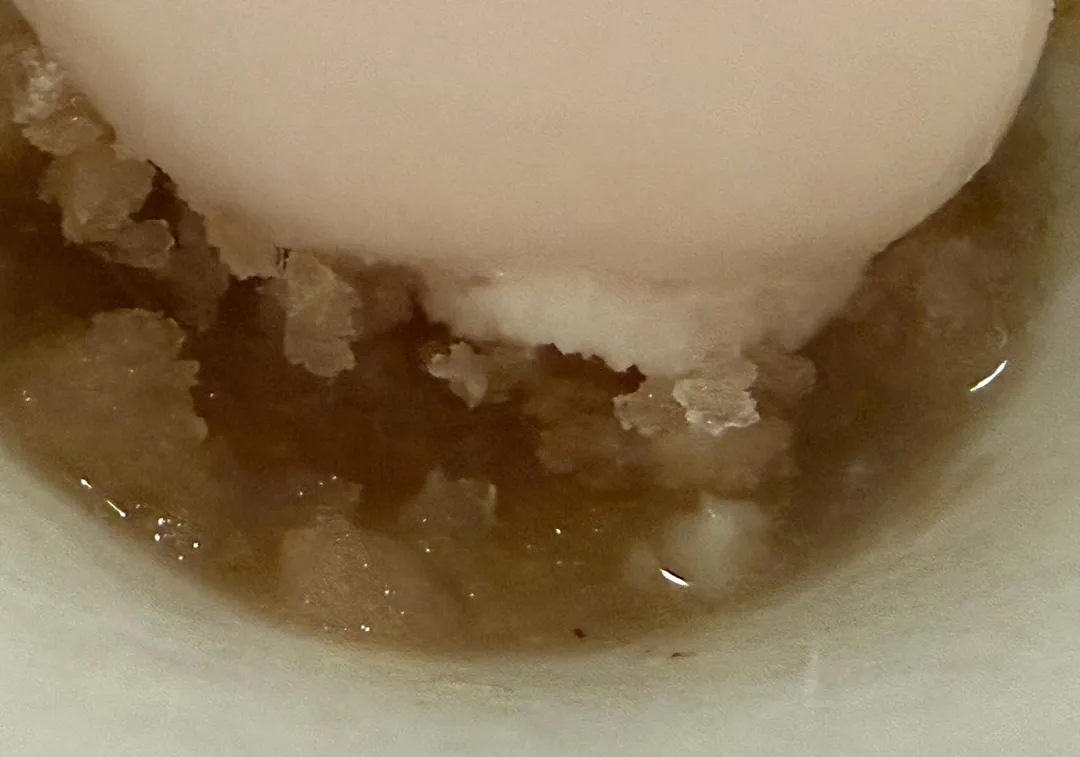 白桃雪酪和甜酒釀。（圖／黃宏輝提供）