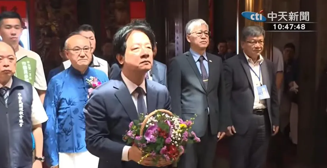賴清德出席指南宮成道大典。（圖/中天新聞）