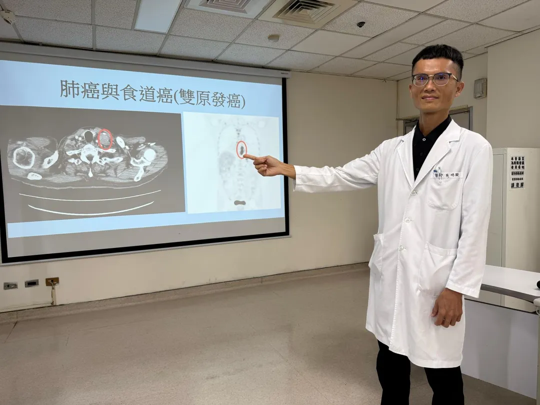 吳明駿醫師說明,食道癌(筆指處)高居國人十大死因的第九名,與肺癌的高風險因子都跟菸酒有關。(圖/臺中醫院)