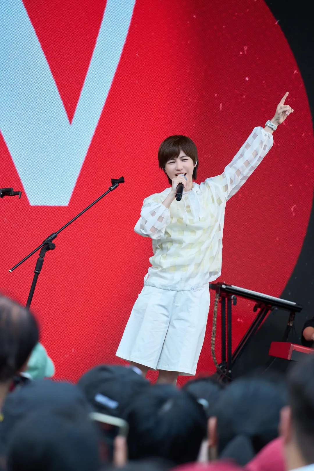 魏嘉瑩邀歌迷一起「出來玩」。（圖／相信音樂提供）