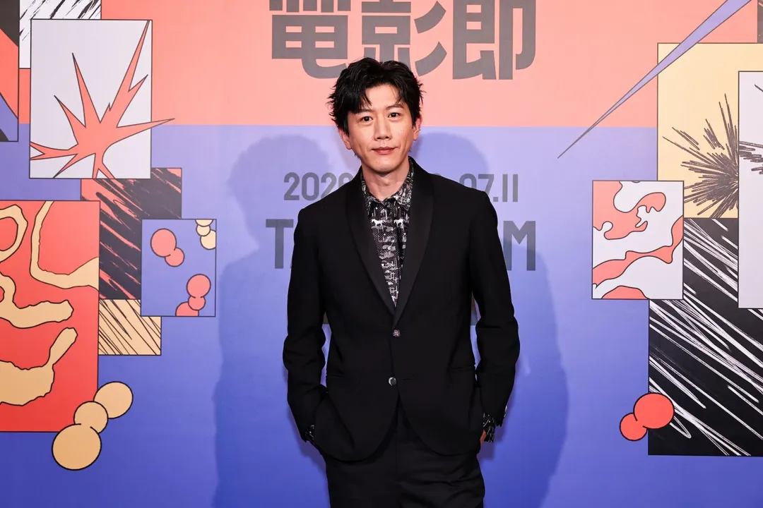 莫子儀在《香巴拉物語》展開禁忌戀，剃髮成喇嘛愛上武田梨奈。（圖／台北電影節 提供）