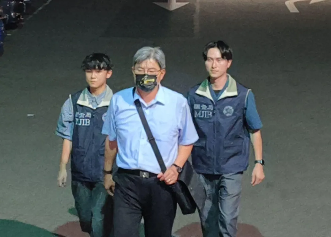 第一救災救護大隊長大隊長蕭柏桓以10萬元交保。(圖/中天新聞)
