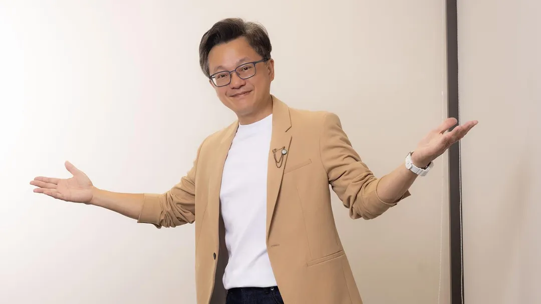 全新線上課程平台「快點學」邀請氣象主播戴立綱擔任課程講師。（圖／快點學提供）
