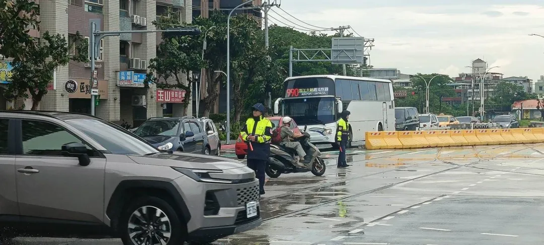 淡江大橋恢復全通車。（圖／警方提供）