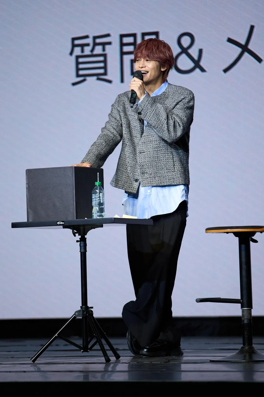 中間淳太多次使用台語「我愛你」向台下粉絲告白。(圖/大鴻藝術 BIG ART 提供)