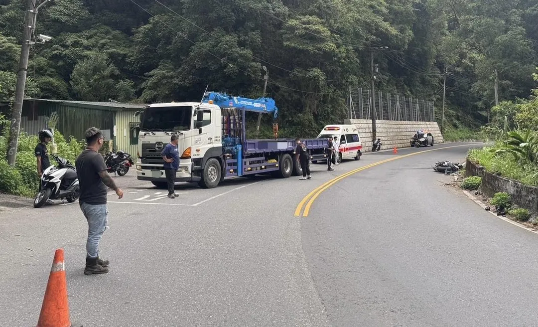 北宜公路今日發生一起嚴重車禍。（圖／翻攝畫面）