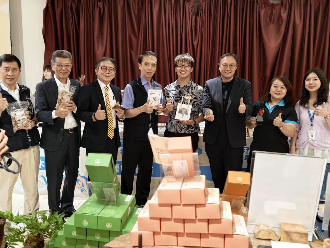 臺中物產展除了美味伴手禮,更有文創商品、手工木作等多家職人品牌進駐。(圖/臺中市政府工商發展策進會提供)