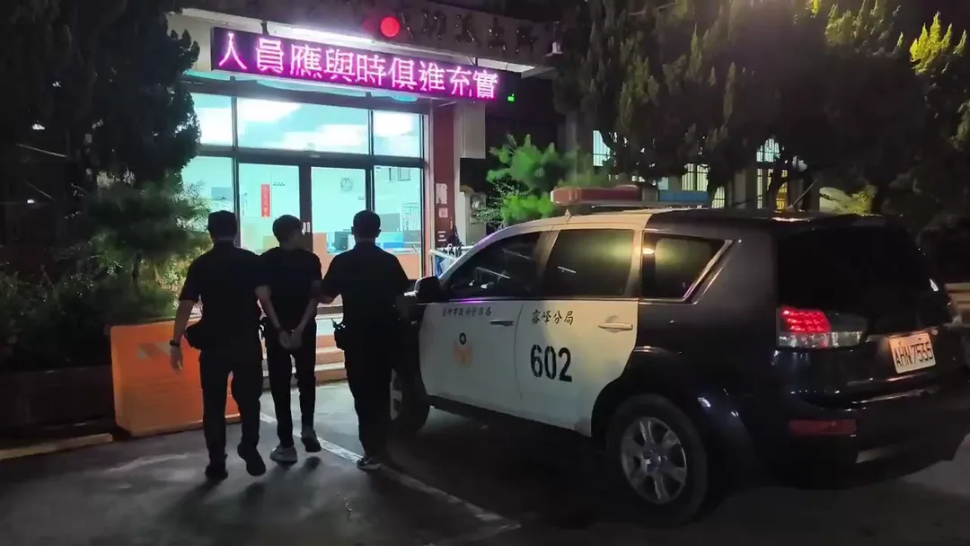 劉男被逮捕。（圖／中天新聞）